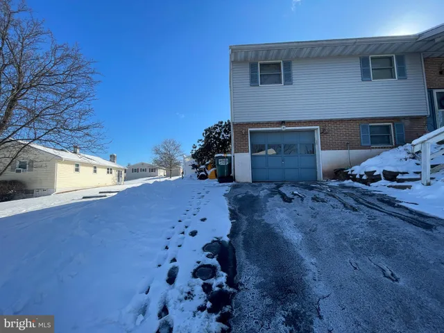 $289,995 | 901 Denise Drive, Birdsboro, PA 19508