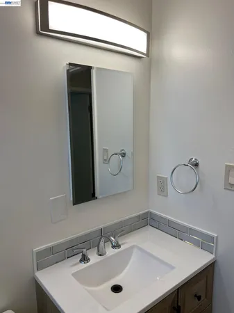 $2,600 | 36976 Mulberry Street, Unit H, Newark, CA 94560