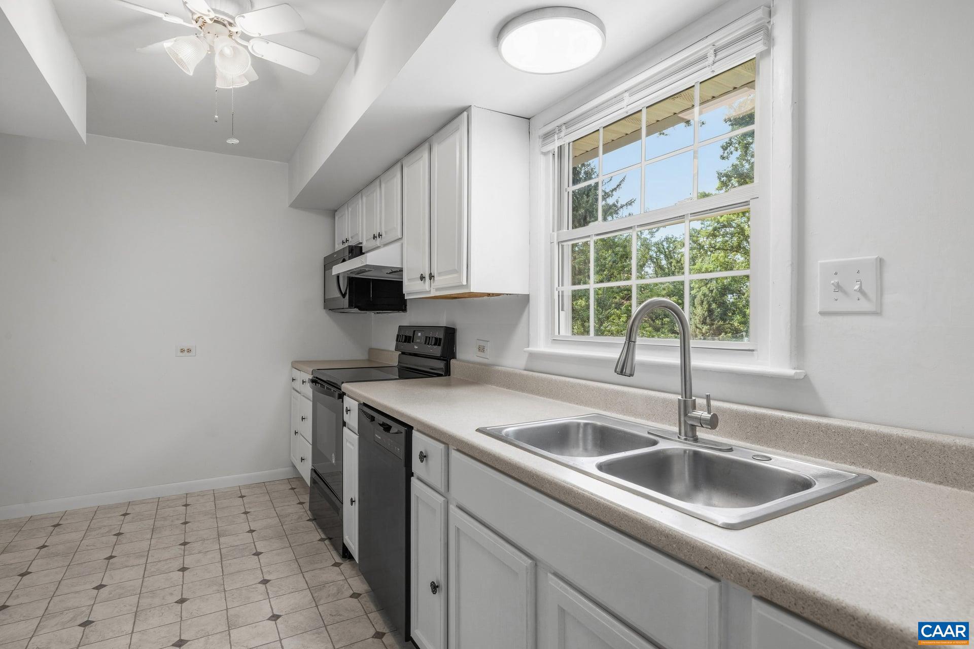 2417 Angus Road Charlottesville, VA 22901 - Photo 16 of 67