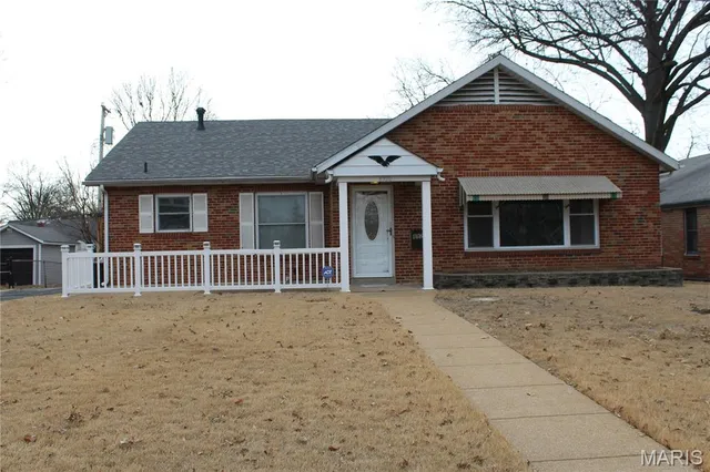 $219,900 | 8920 Lackland Road, Overland, MO 63114