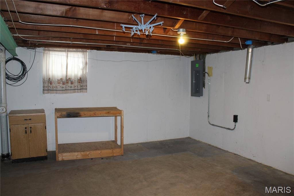 8920 Lackland Road Overland, MO 63114 - Photo 19 of 23