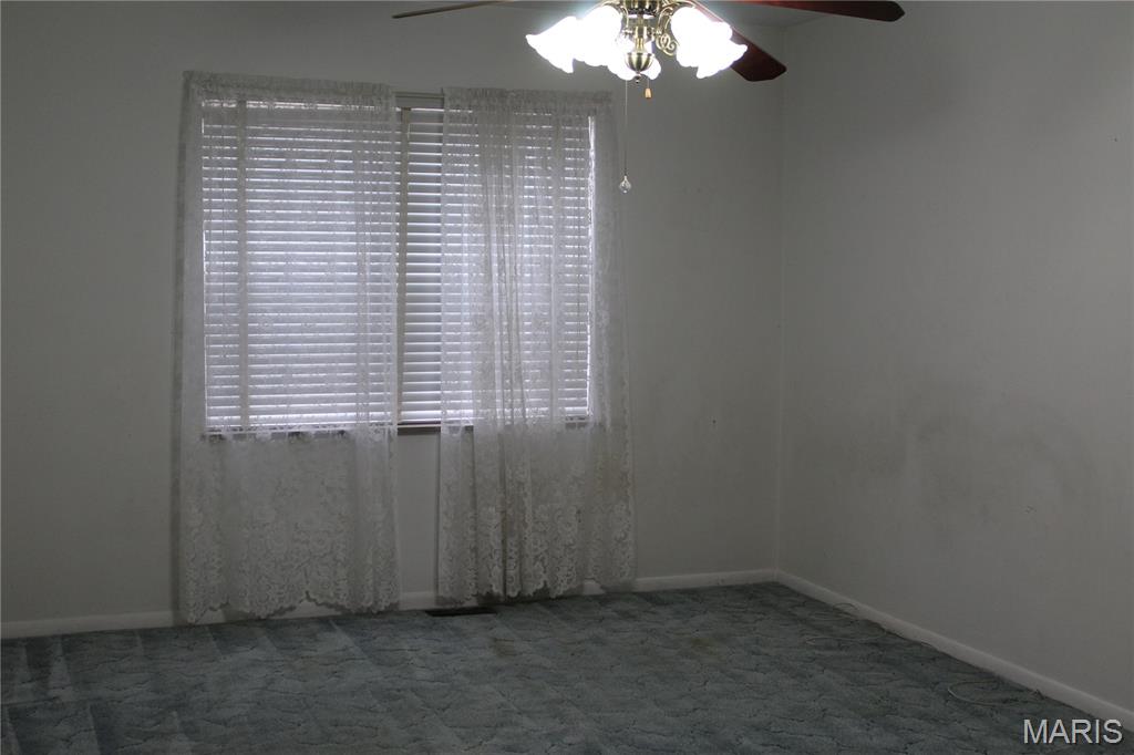 8920 Lackland Road Overland, MO 63114 - Photo 9 of 23