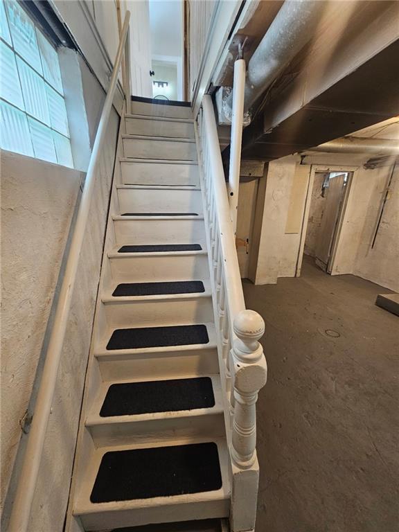 539 Walnut Street Vandergrift, PA 15690 - Photo 29 of 33