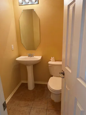 $2,200 | 8835 Old Maple Lane, Humble, TX 77338