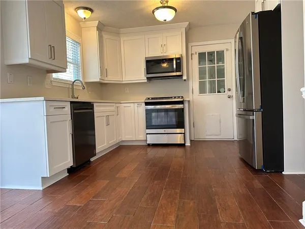 $2,500 | 3263 Long Indian Creek Court, Alpharetta, GA 30022