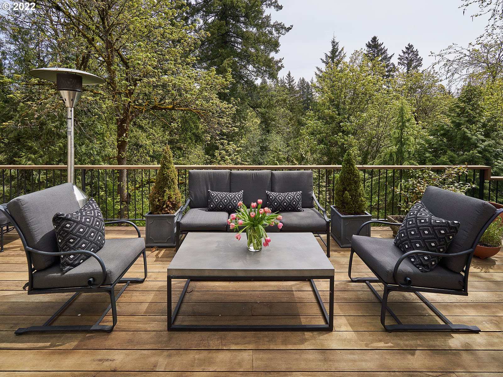 940 Southwest 67th Place Portland, OR 97225 - Photo 26 of 31 a view of sitting area with furniture