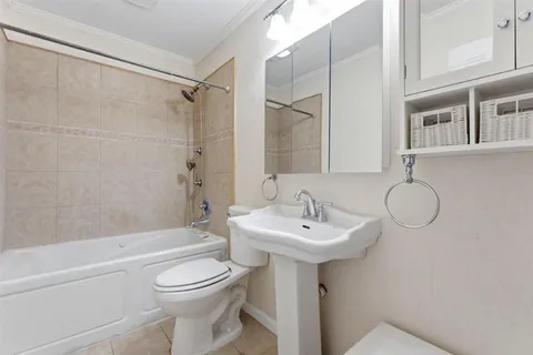 $270,000 | 7019 Burgundy Drive, Lake Charles, LA 70605