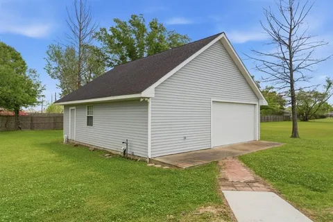 $270,000 | 7019 Burgundy Drive, Lake Charles, LA 70605