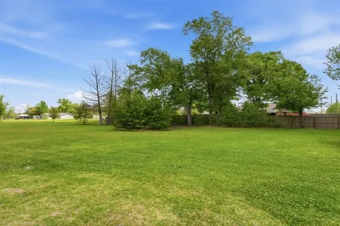 $270,000 | 7019 Burgundy Drive, Lake Charles, LA 70605