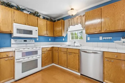 $270,000 | 7019 Burgundy Drive, Lake Charles, LA 70605