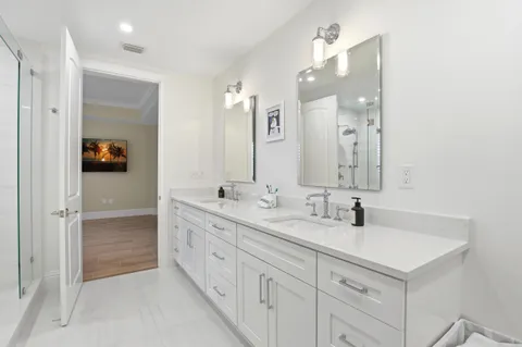 $1,150,000 | 810 Juno Ocean Walk, Unit 402, Juno Beach, FL 33408