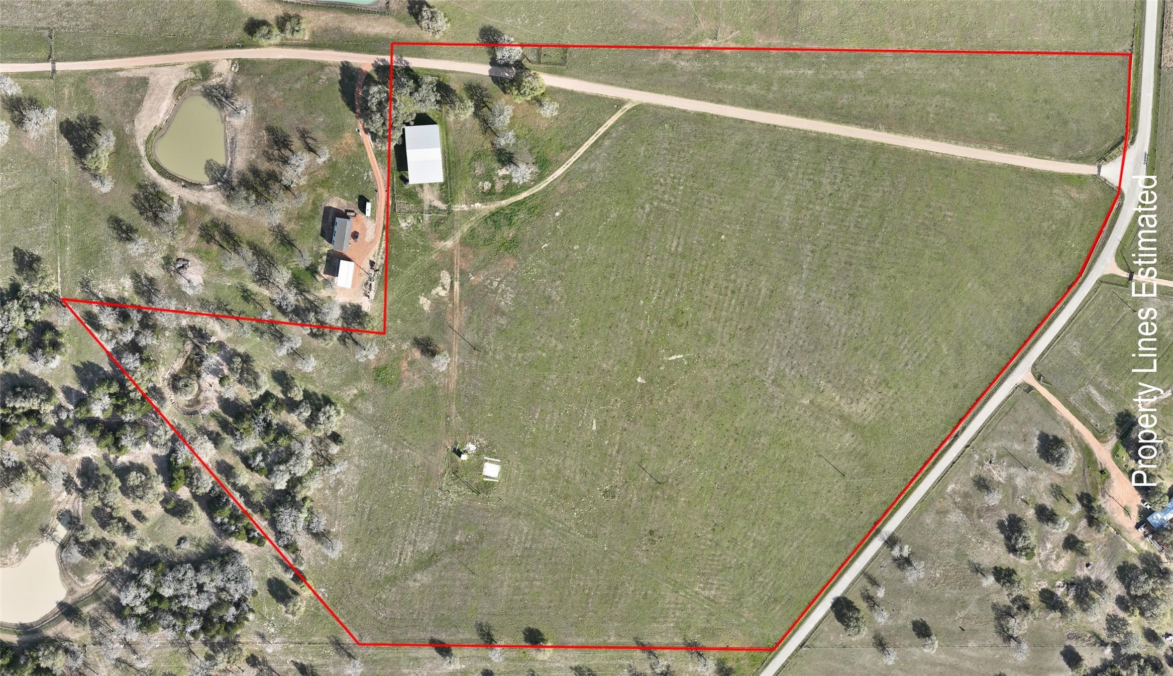 4 County Road 444 Hallettsville, TX 77964 - Photo 5 of 5 a view of a bathroom