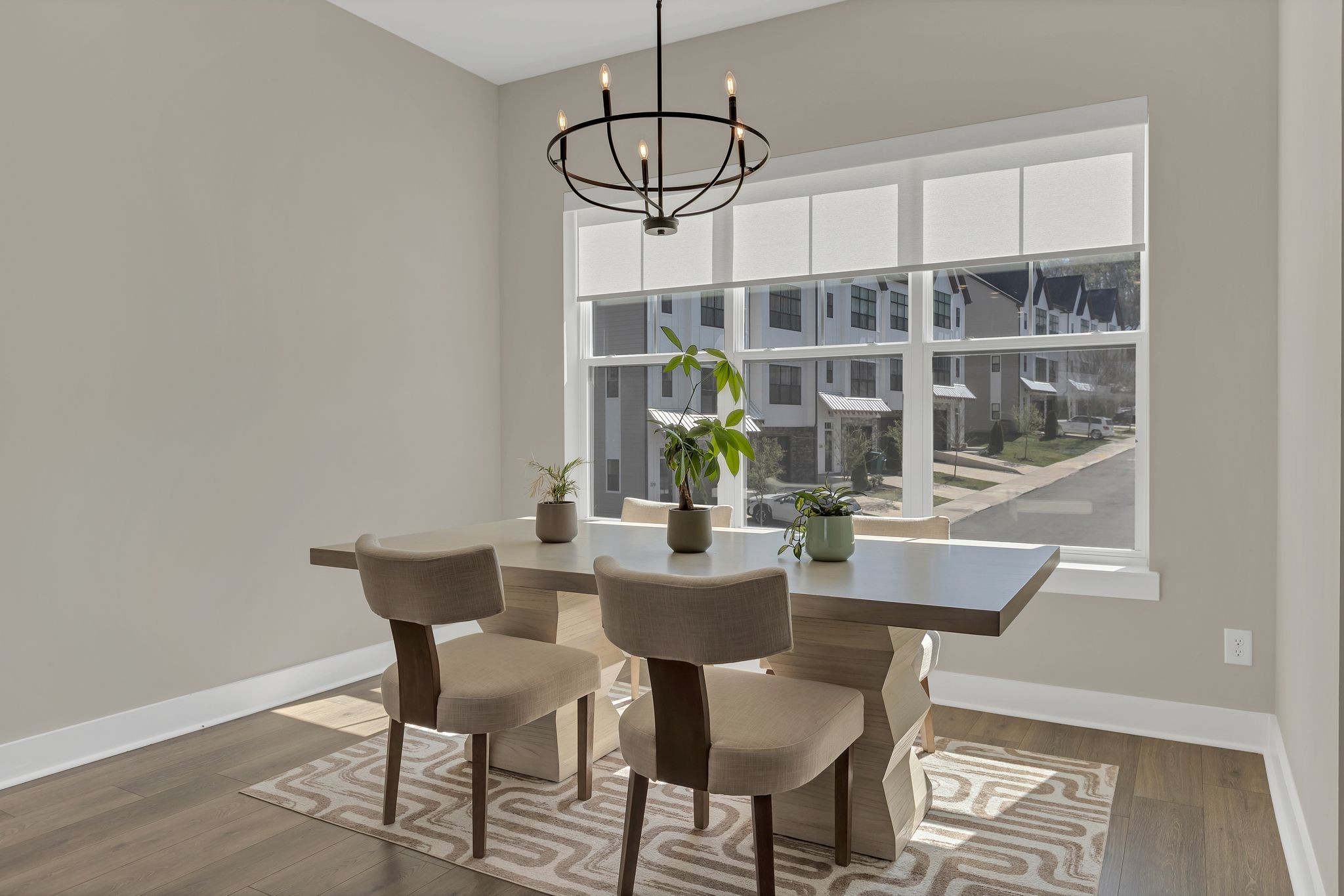 253 Stonecrest Drive Nashville, TN 37209 - Photo 14 of 36 a dining room with furniture and window