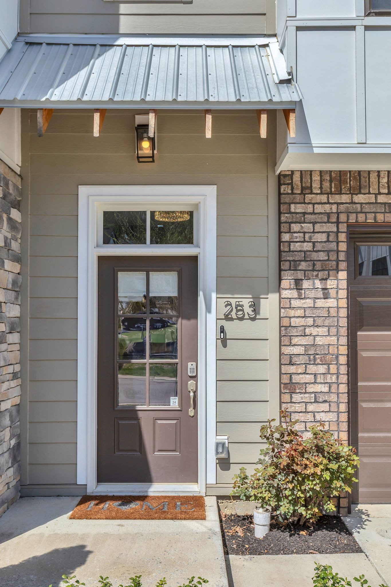 253 Stonecrest Drive Nashville, TN 37209 - Photo 4 of 36 a view of entrance gate of the house