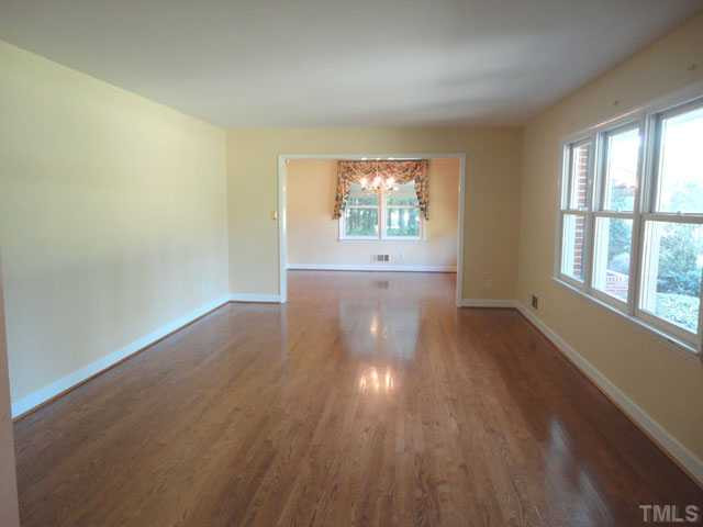 6120 Yates Mill Pond Road Raleigh, NC 27606 - Photo 8 of 23 Living Room