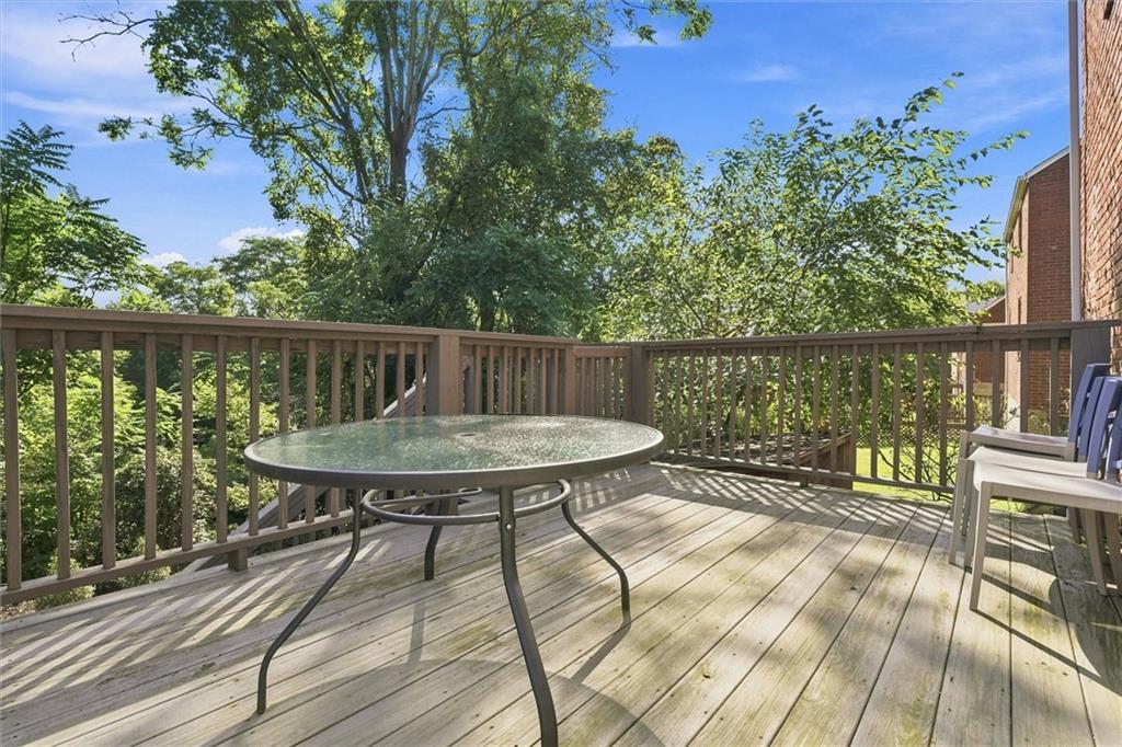 863 Middle Road Pittsburgh, PA 15234 - Photo 17 of 32 Gallery Image 17