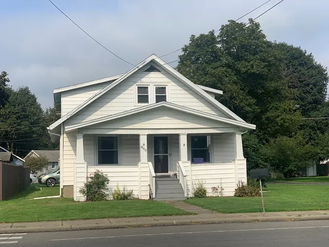 $875 | 800 Broadway Street, Southport, NY 14904