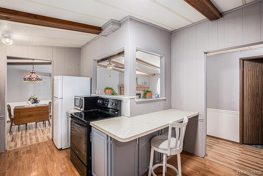 2882 Skylark Street Rochester Hills, MI 48309 - Photo 5 of 16