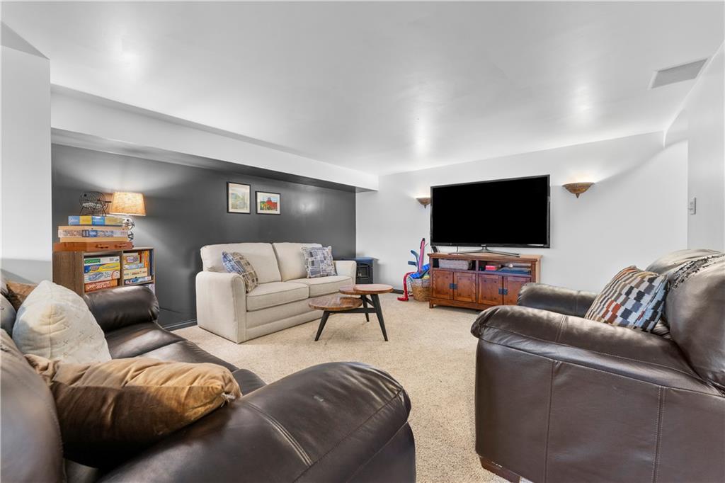 1214 Wakefield Road Jefferson Hills, PA 15025 - Photo 31 of 46 Gallery Image 31