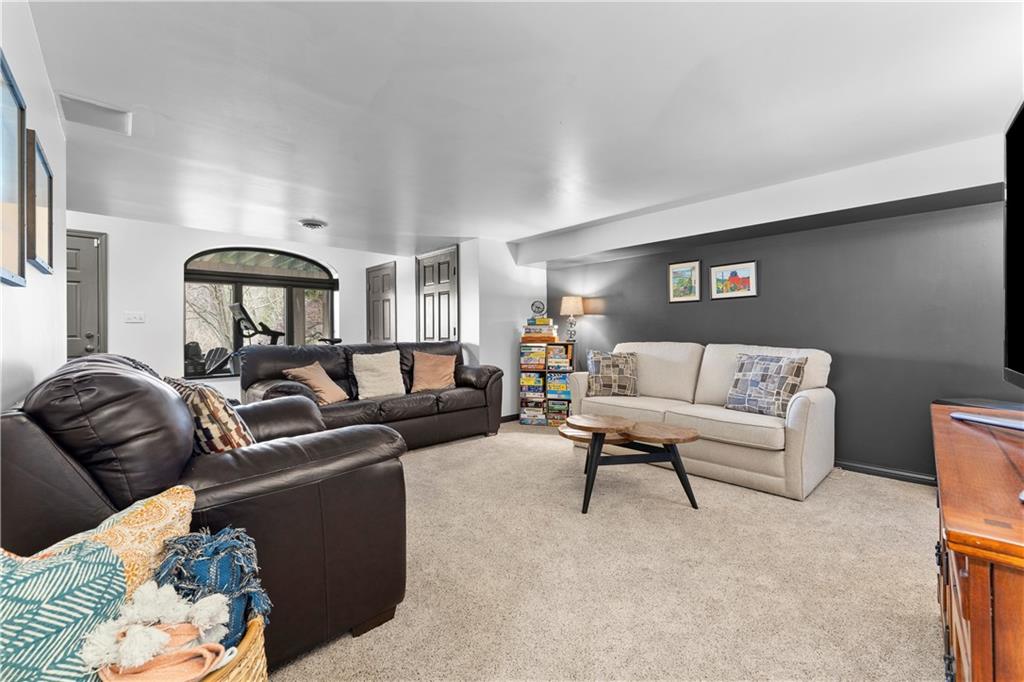 1214 Wakefield Road Jefferson Hills, PA 15025 - Photo 32 of 46 Gallery Image 32