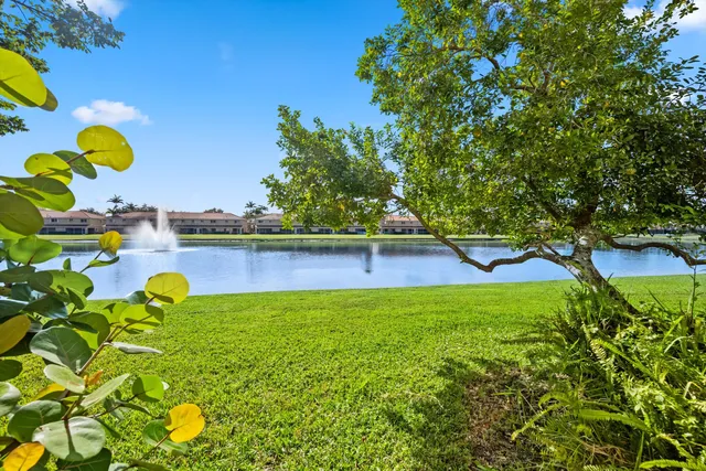 $250,000 | 3486 Briar Bay Boulevard, Unit 101, West Palm Beach, FL 33411