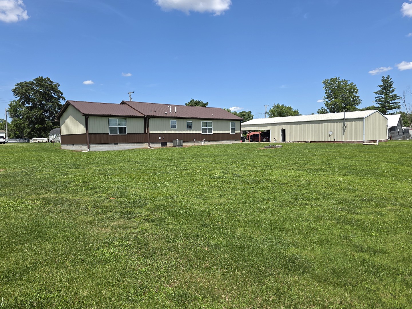 201 3rd Street Clay City, IL 62824 - Photo 3 of 92