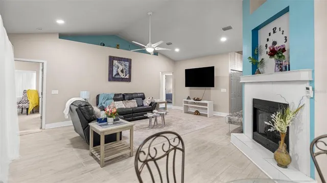 $399,900 | 4353 Northwest 34th Terrace, Gainesville, FL 32605