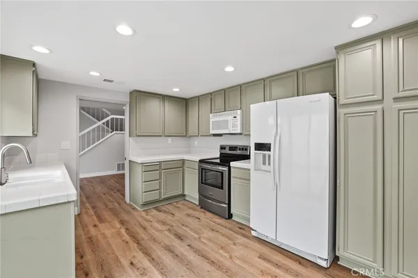 $4,800 | 11 Chardonnay, Unit 58, Irvine, CA 92614