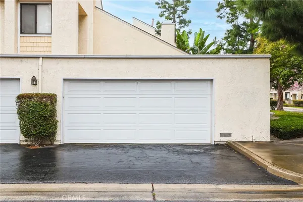 $4,800 | 11 Chardonnay, Unit 58, Irvine, CA 92614