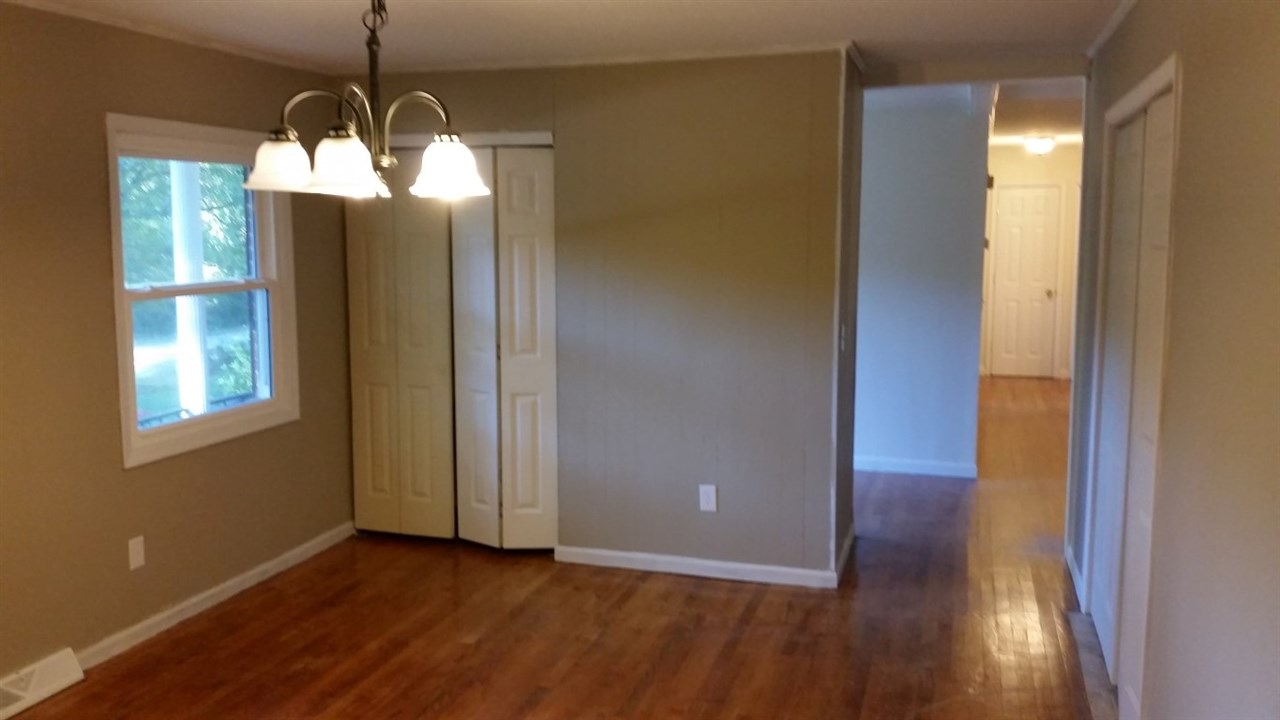 954 Crenshaw Street Pendleton, SC 29670 - Photo 8 of 10 Gallery Image 8