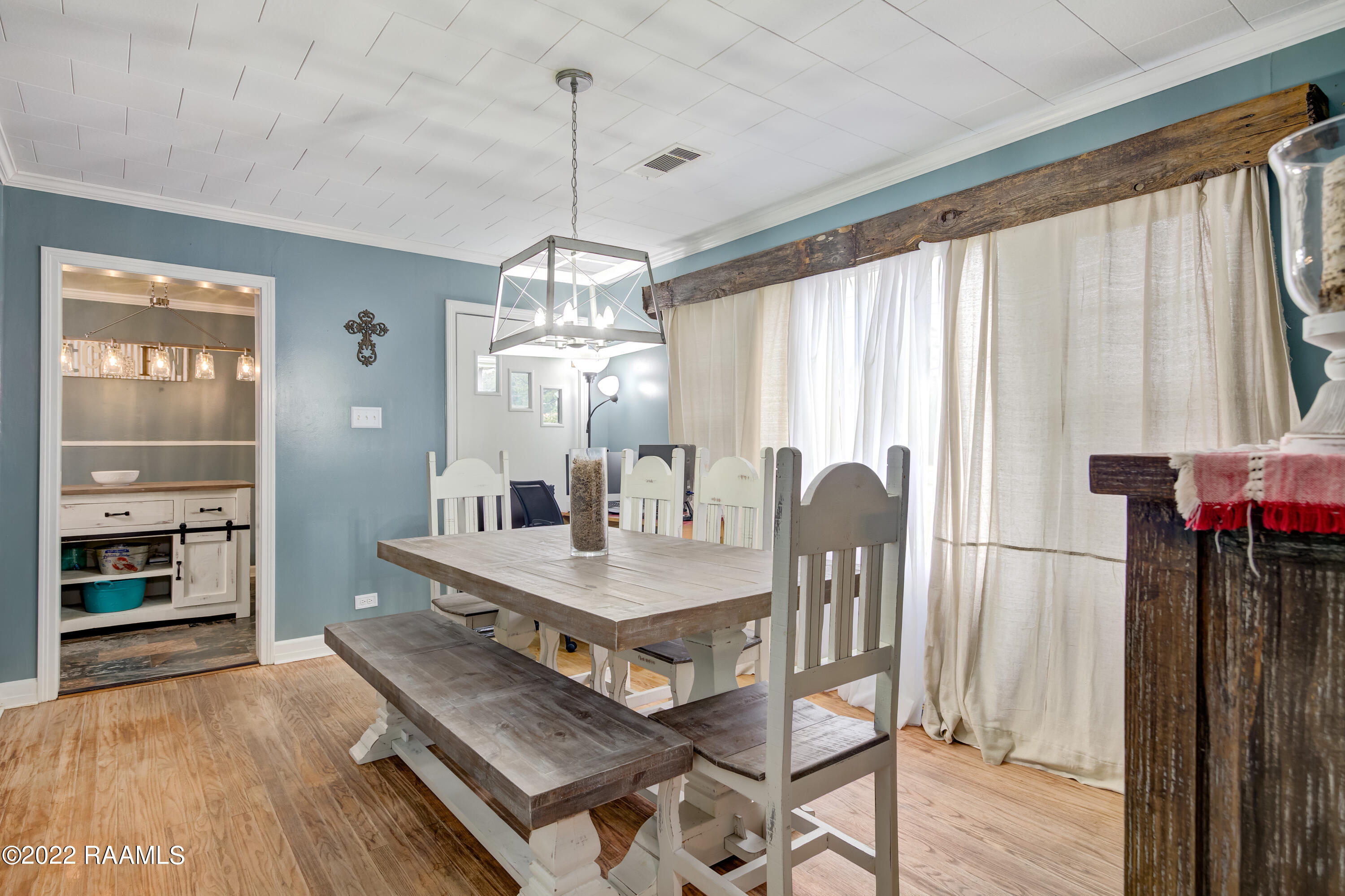 518 Loreauville Road New Iberia, LA 70563 - Photo 12 of 23 518 Loreauville -14