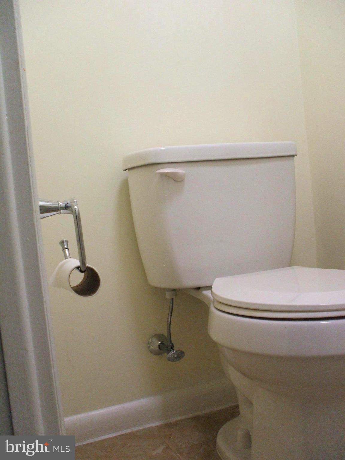 838 Colwell Road Swarthmore, PA 19081 - Photo 5 of 16 Powder Room