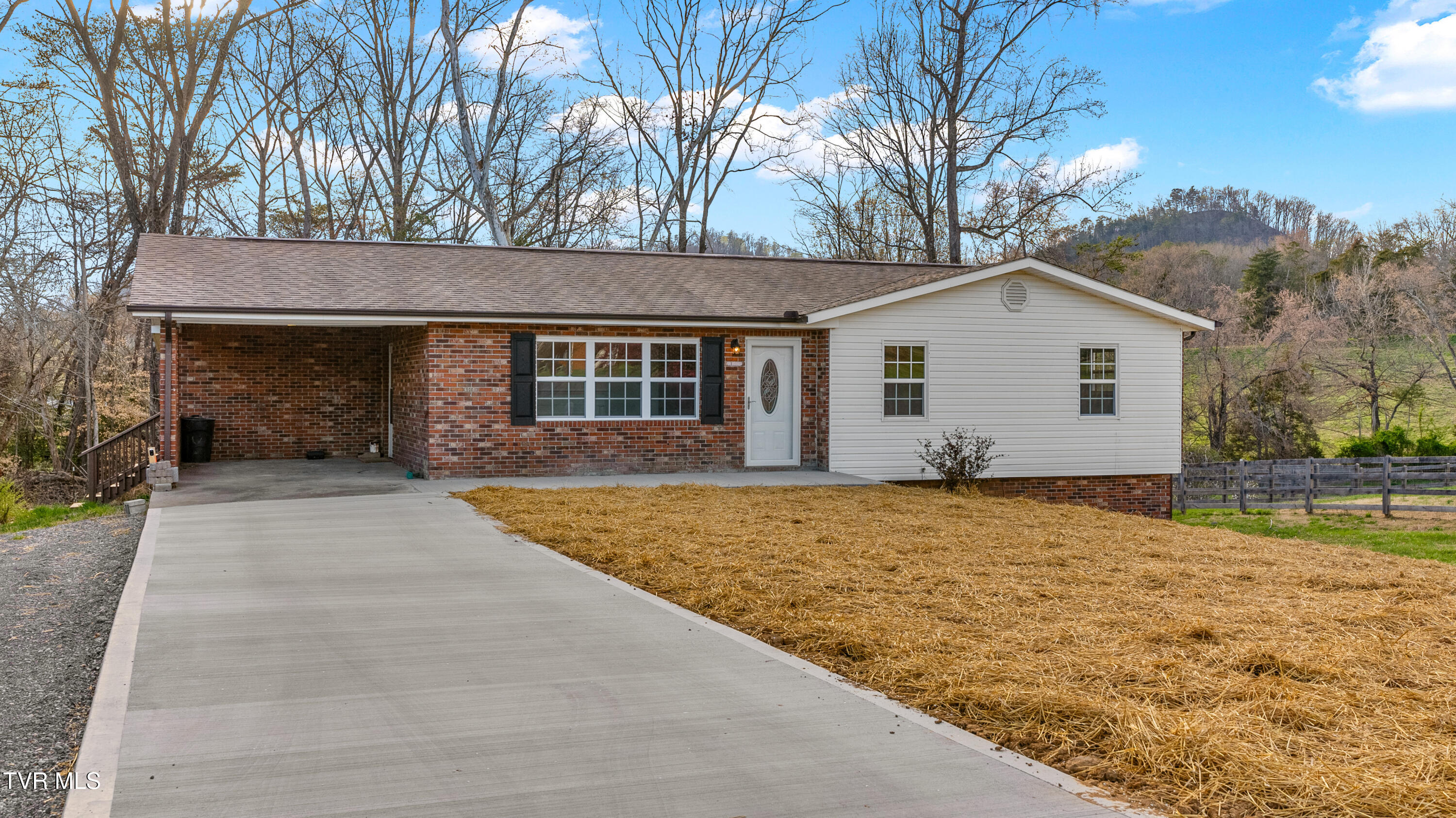 429 Terrace View Drive Bean Station, TN 37708 - Photo 1 of 24 Terrace View- 26