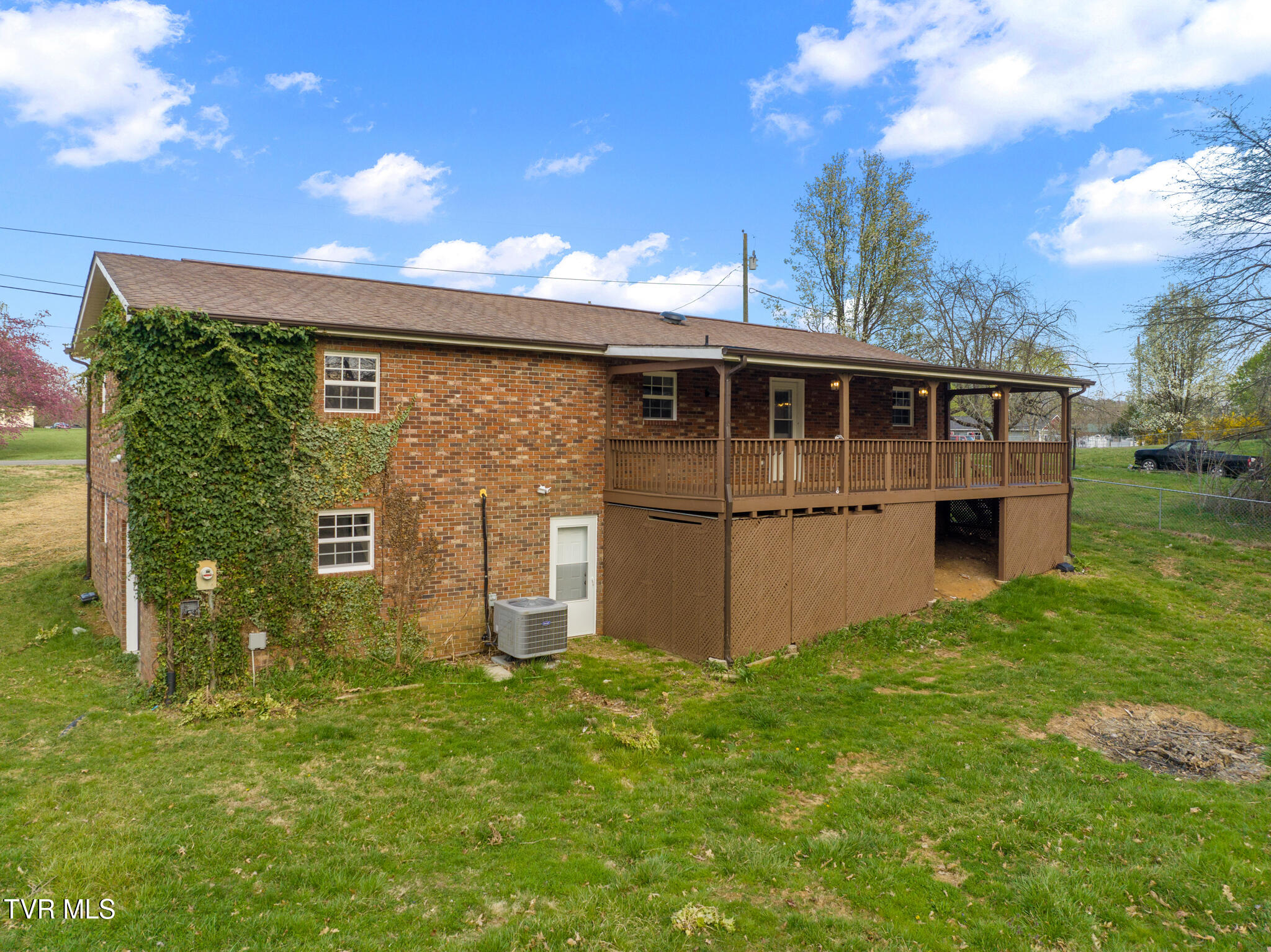 429 Terrace View Drive Bean Station, TN 37708 - Photo 5 of 24 Terrace View-6