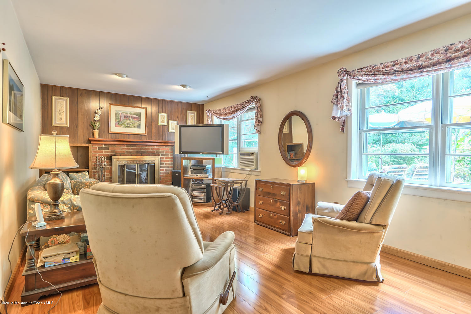 52 Line Road Holmdel, NJ 07733 - Photo 17 of 25 52 Line Rd Holmdel NJ 07733-large-021-9-