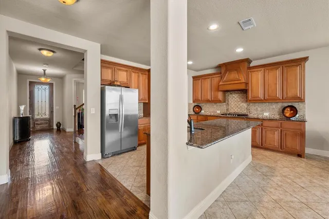 $430,000 | 1112 Vickery Drive, DeSoto, TX 75115