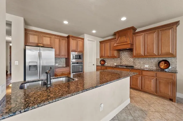 $430,000 | 1112 Vickery Drive, DeSoto, TX 75115