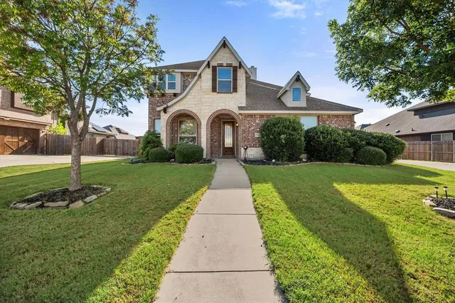 $430,000 | 1112 Vickery Drive, DeSoto, TX 75115