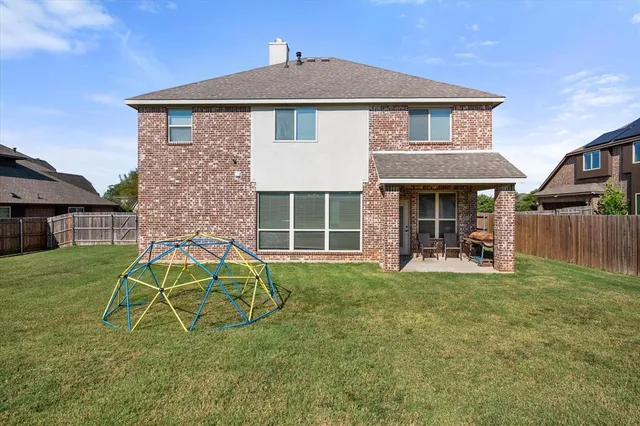 $430,000 | 1112 Vickery Drive, DeSoto, TX 75115