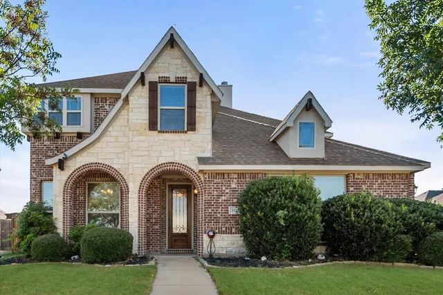 $430,000 | 1112 Vickery Drive, DeSoto, TX 75115