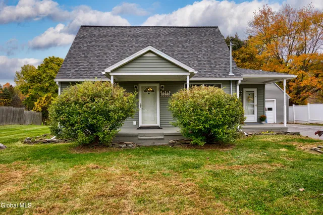 $299,000 | 47 Guideboard Road, Waterford, NY 12188