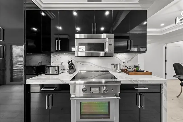 $1,999,000 | 900 Oak Hollow Place, Brandon, FL 33510