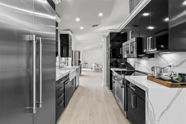 $1,999,000 | 900 Oak Hollow Place, Brandon, FL 33510