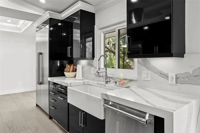 $1,999,000 | 900 Oak Hollow Place, Brandon, FL 33510