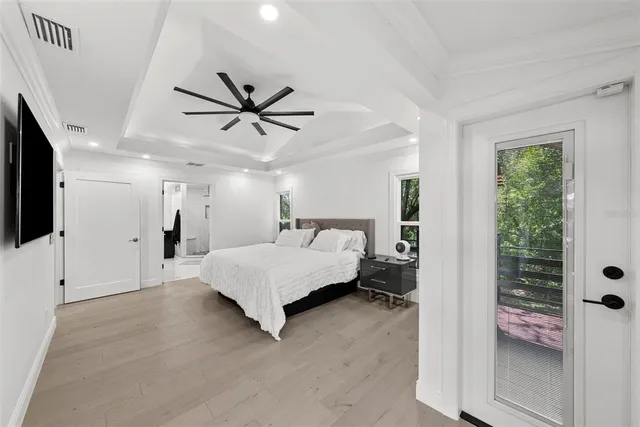 $1,999,000 | 900 Oak Hollow Place, Brandon, FL 33510