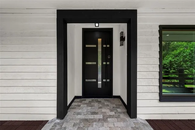 $1,999,000 | 900 Oak Hollow Place, Brandon, FL 33510