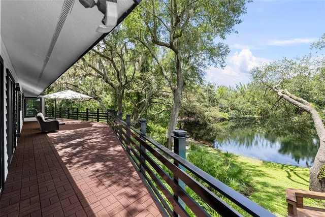 $1,999,000 | 900 Oak Hollow Place, Brandon, FL 33510