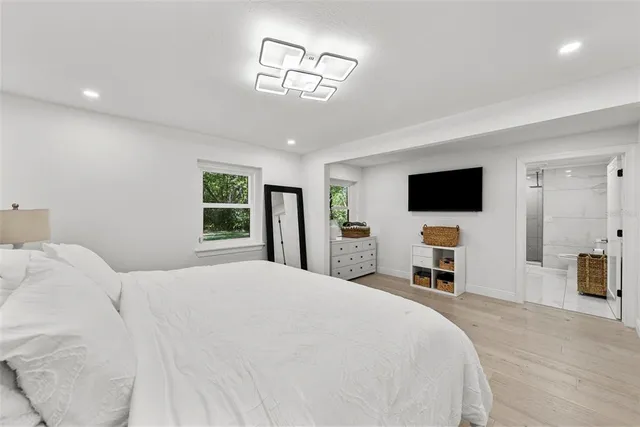 $1,999,000 | 900 Oak Hollow Place, Brandon, FL 33510