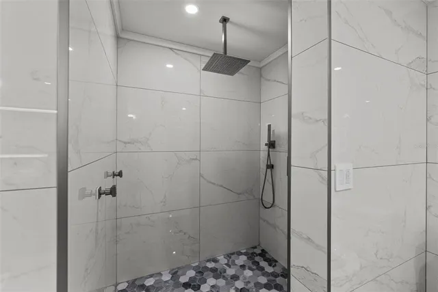 $1,999,000 | 900 Oak Hollow Place, Brandon, FL 33510