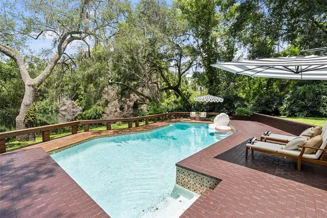 $1,999,000 | 900 Oak Hollow Place, Brandon, FL 33510